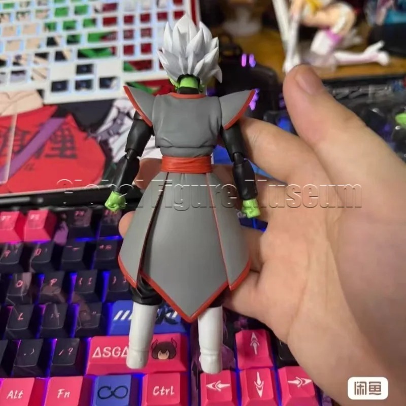 Disponible en stock: figura de - Bandai Tamashii Nations S.H.Figuarts reseña y precio